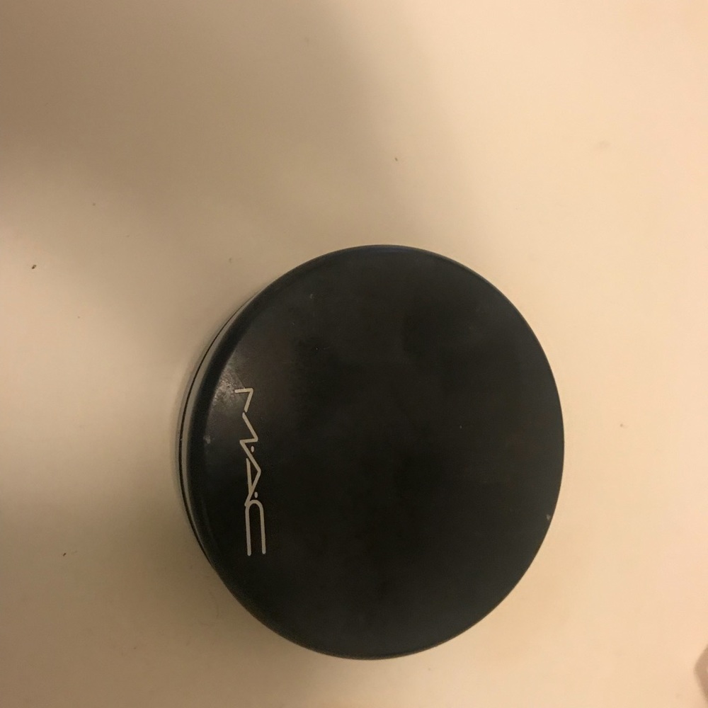 Mac bronzer